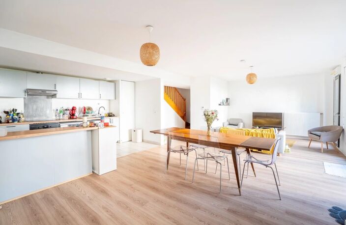 Bacalan : un duplex familial ouvert sur son jardin — photo 5