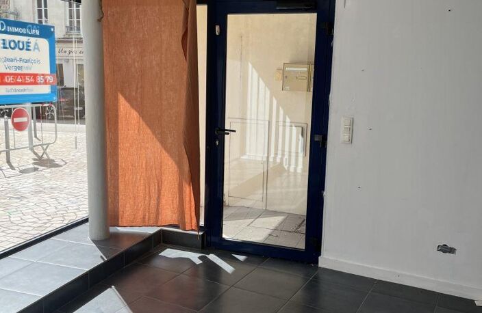 Location Boutique/Local commercial 68 m&sup2; — photo 2