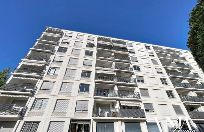 EXCLUSIVITÉ / Bel  Appartement T3 rénové de  81 m2 avec terr — photo 3