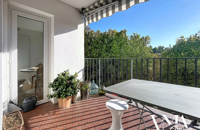 EXCLUSIVITÉ / Bel  Appartement T3 rénové de  81 m2 avec terr — photo 4