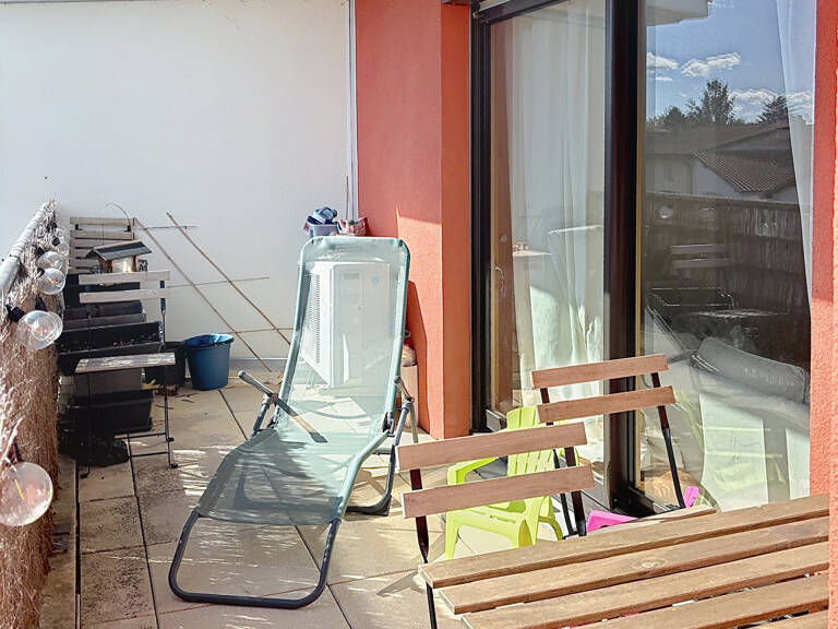 Beau T4 avec loggia , cave , garage et parking dans résidenc — photo 1