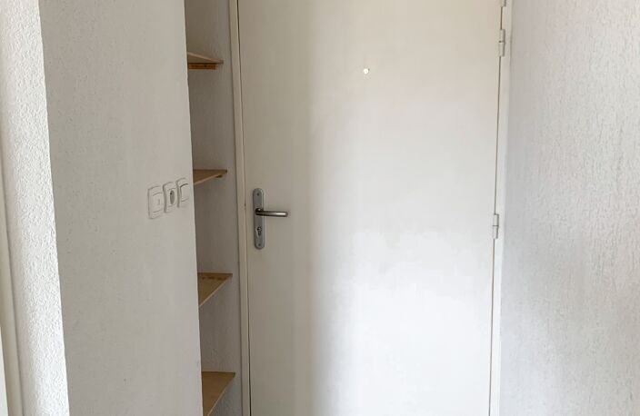 Vente Appartement 1 pièce — photo 2