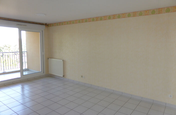 Agréable appartement T3 au calme, 300m des commerces et tra — photo 3