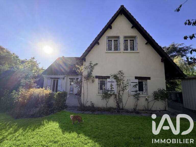 Vente Maison/villa 8 pièces — photo 1
