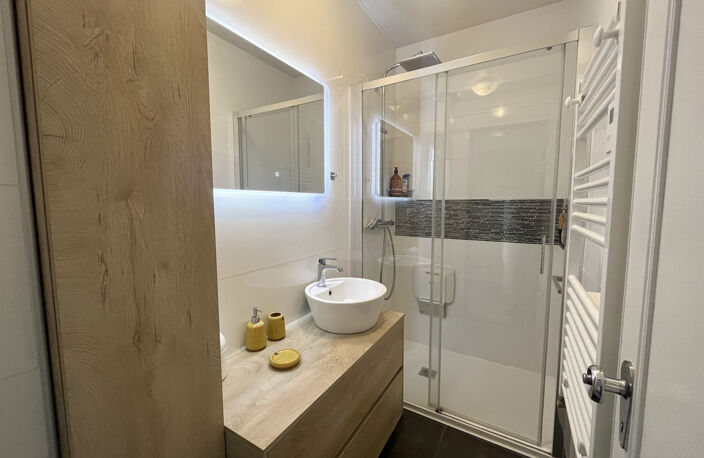 T3 Meublé Rodez - 716 € CHARGES COMPRISES : EAU + CHAUFFAGE — photo 4