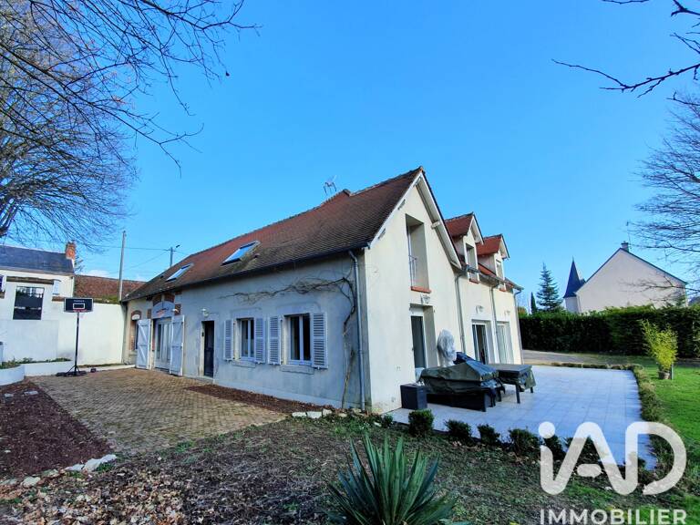 Vente Maison/villa 8 pièces — photo 1