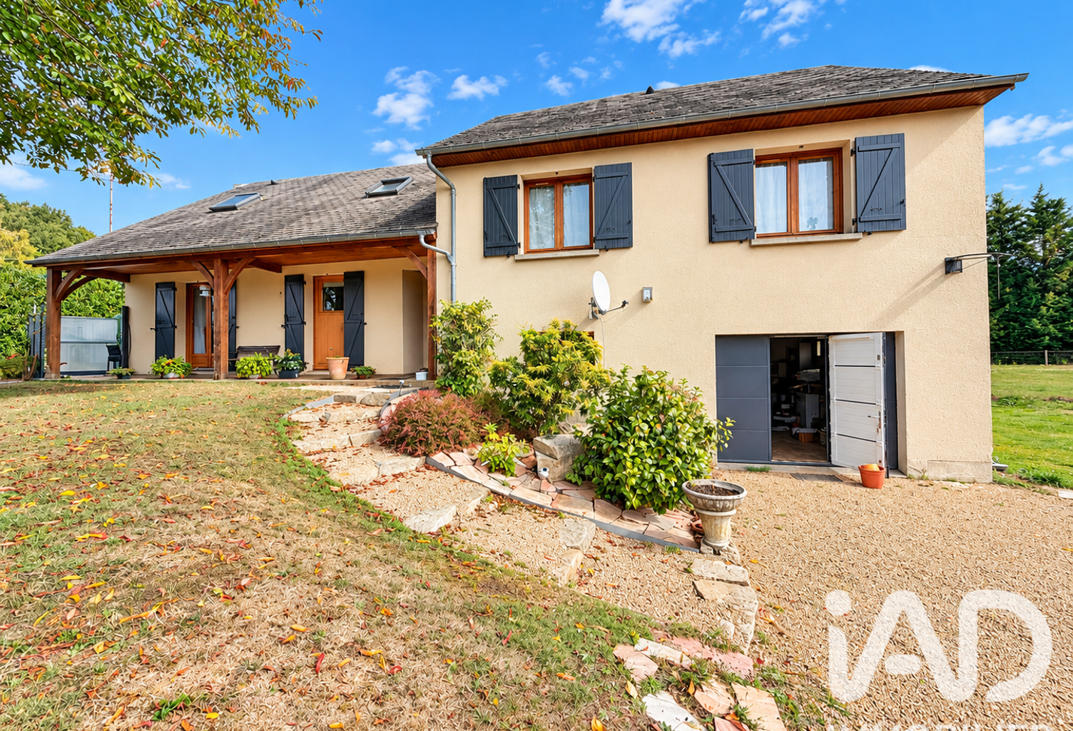 Vente Maison/villa 8 pièces — photo 1