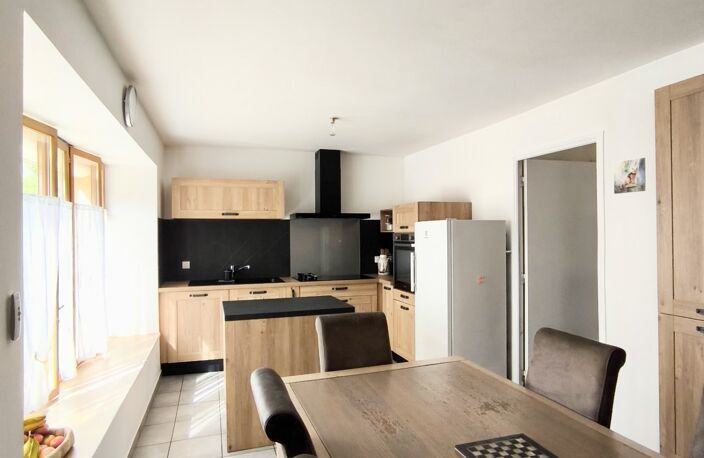 Vente Maison de campagne 5 pièces — photo 3