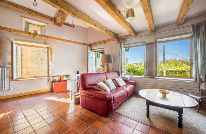 NORD LYON,BEAUJOLAIS PIERRES DOREES,MAISON DE HAMEAU, 110 m2 hab,4 chambres, jardin, vue — photo 4