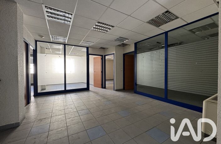 Vente Boutique/Local commercial 220 m&sup2; — photo 3