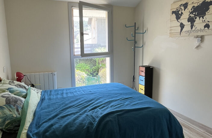 MAISONNETTE MITOYENNE BORD DE RHONE — photo 4
