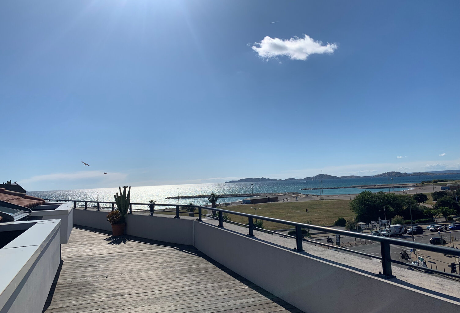 DERNIER  ETAGE VUE MER  T4/5  PRADO/BORELY — photo 1