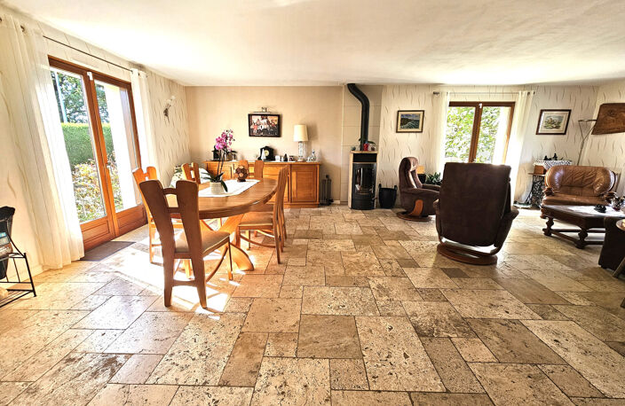 Maison proche bourg 4 chambres au calme — photo 2