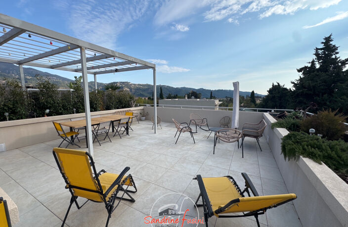 Superbe appartement 3 pièces avec terrasse en dernier étage — photo 2