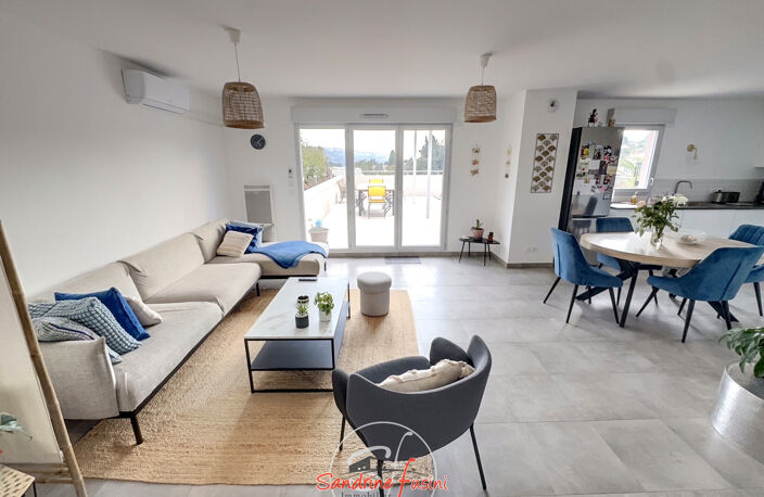Superbe appartement 3 pièces avec terrasse en dernier étage — photo 3