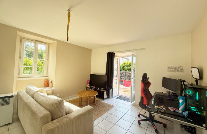 Appartement T3 avec terrasse et parking — photo 3