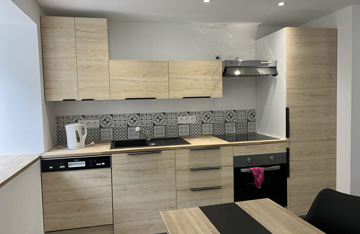 Appartement T2 meublé entièrement rénové — photo 2