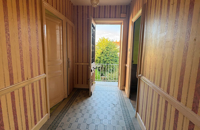 Roanne, quartier Mulsant, proche gare, Appartement de Type 3 — photo 4