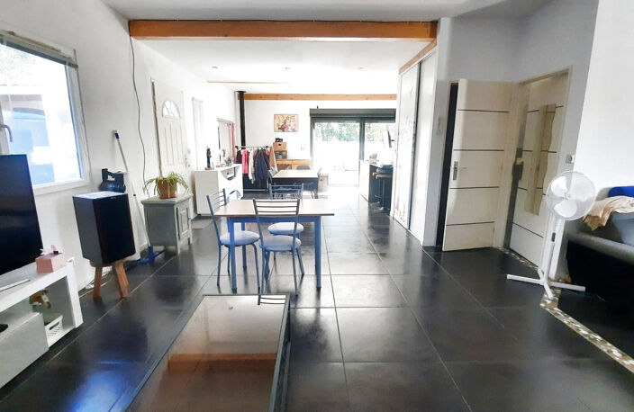 À VENDRE  - BELLE VILLA  AVEC PISCINE - SECTEUR QUISSAC — photo 5