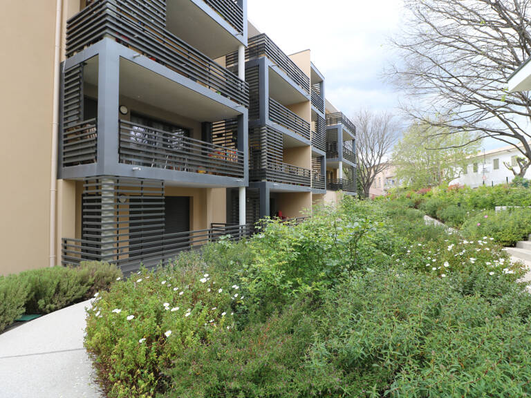 Aix Quartier Beauvalle proche facultés - Appartement meublé de 1 pièce avec terrasse et parking — photo 1