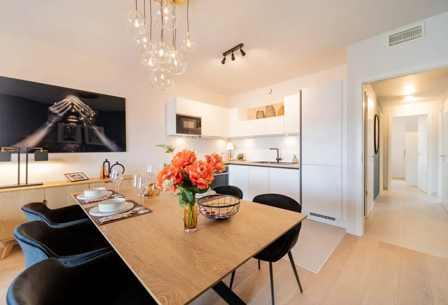 PEPITE! SALON DE 40M² +TERRASSE SUD-EST DE 16M² DANS SECTEUR ULTRA PRISE - VUE DEGAGEE - PREMIUM — photo 1