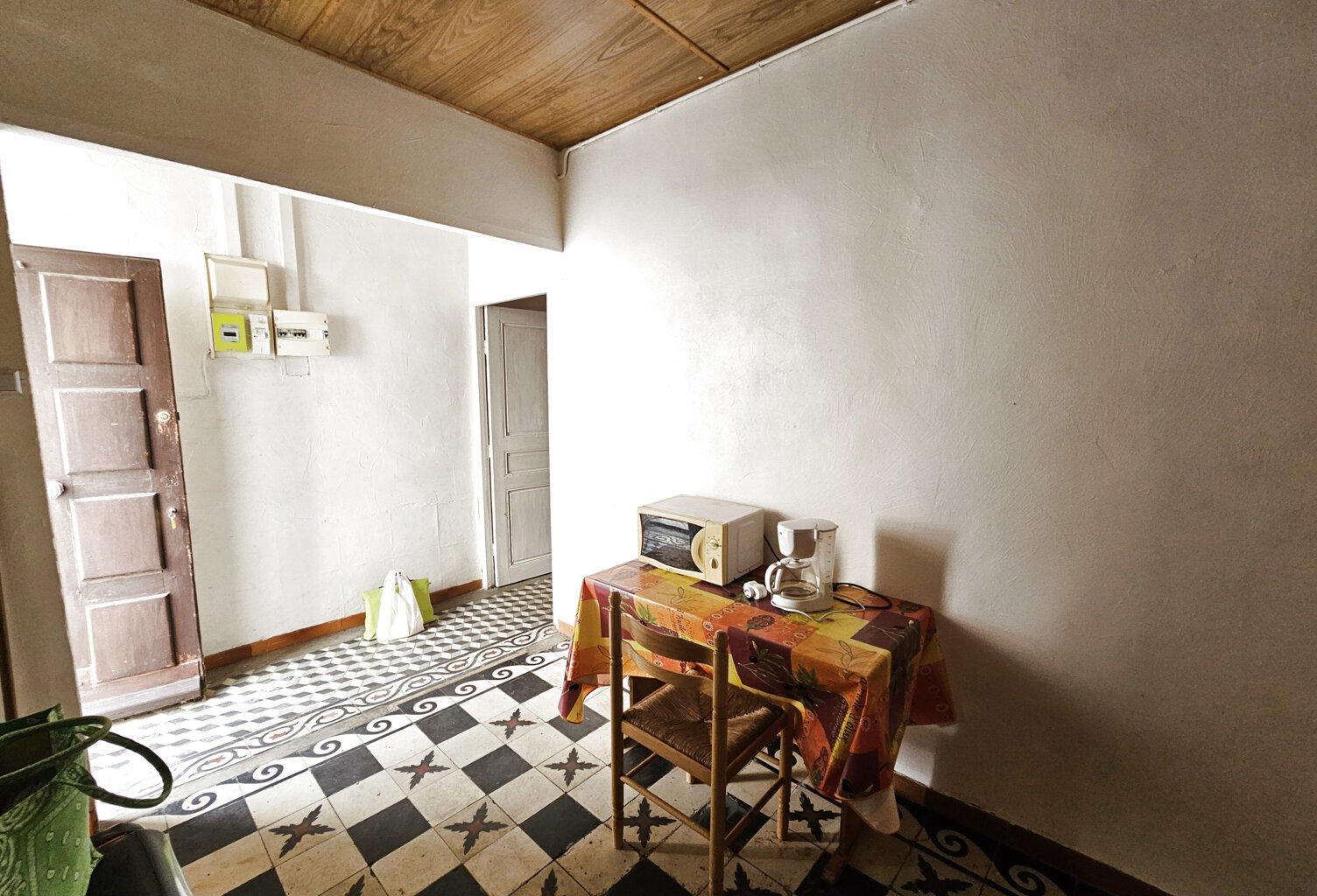 Maison avec cour  LE GRAU DU ROI — photo 1