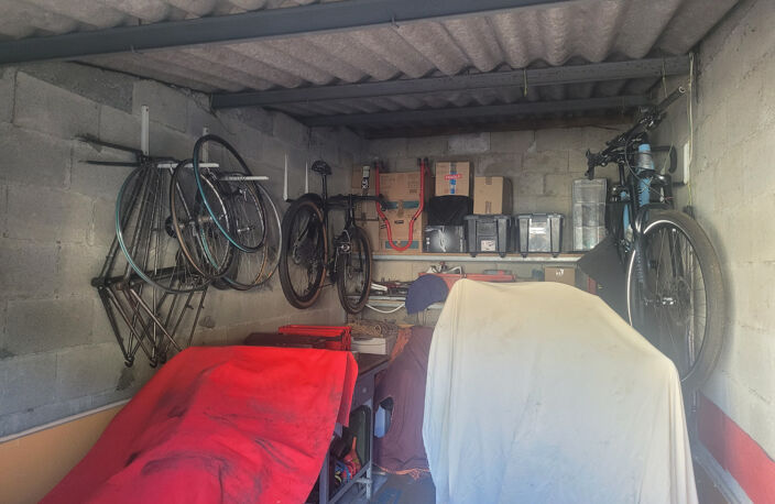 LIMOGES très bon emplacement pour cet ensemble de 24 garages — photo 3