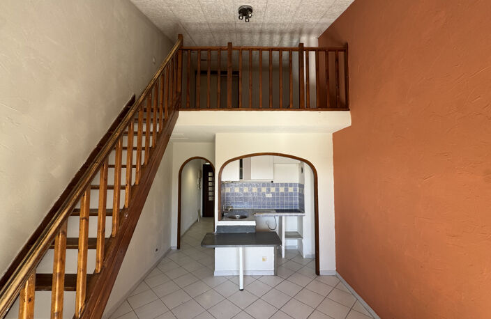 T1 - DUPLEX - PARKING — photo 3