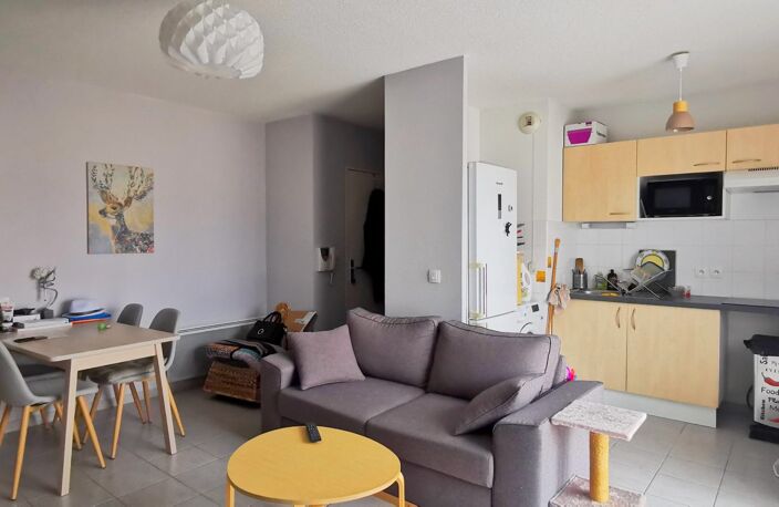  LA CHAUSSEE SAINT VICTOR - Appartement T3 56 m² — photo 2