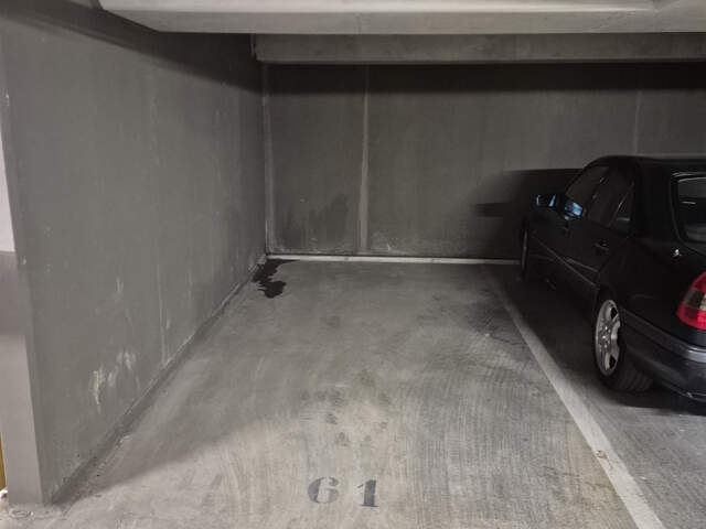 PARKING SOUTERRAIN — photo du bien