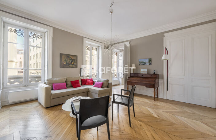 Bel appartement bourgeois de 170 m2 au coeur d'Ainay — photo 2
