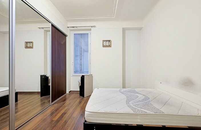 A vendre en exclusivité un appartement 4 pièces 81 m2 secteur Préfecture/ Fongate 13006 MARSEILLE — photo 3