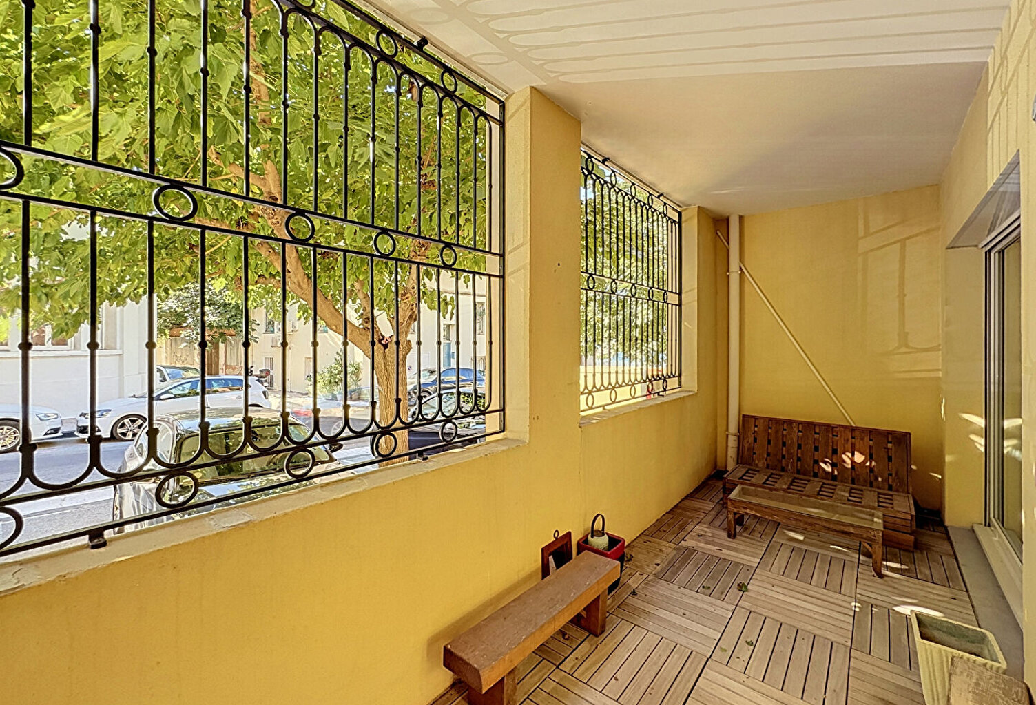À vendre un appartement 2 pièces de 51 m2 avec terrasse secteur Corniche Kennedy/ Catalans 13007 MARSEILLE — photo 1
