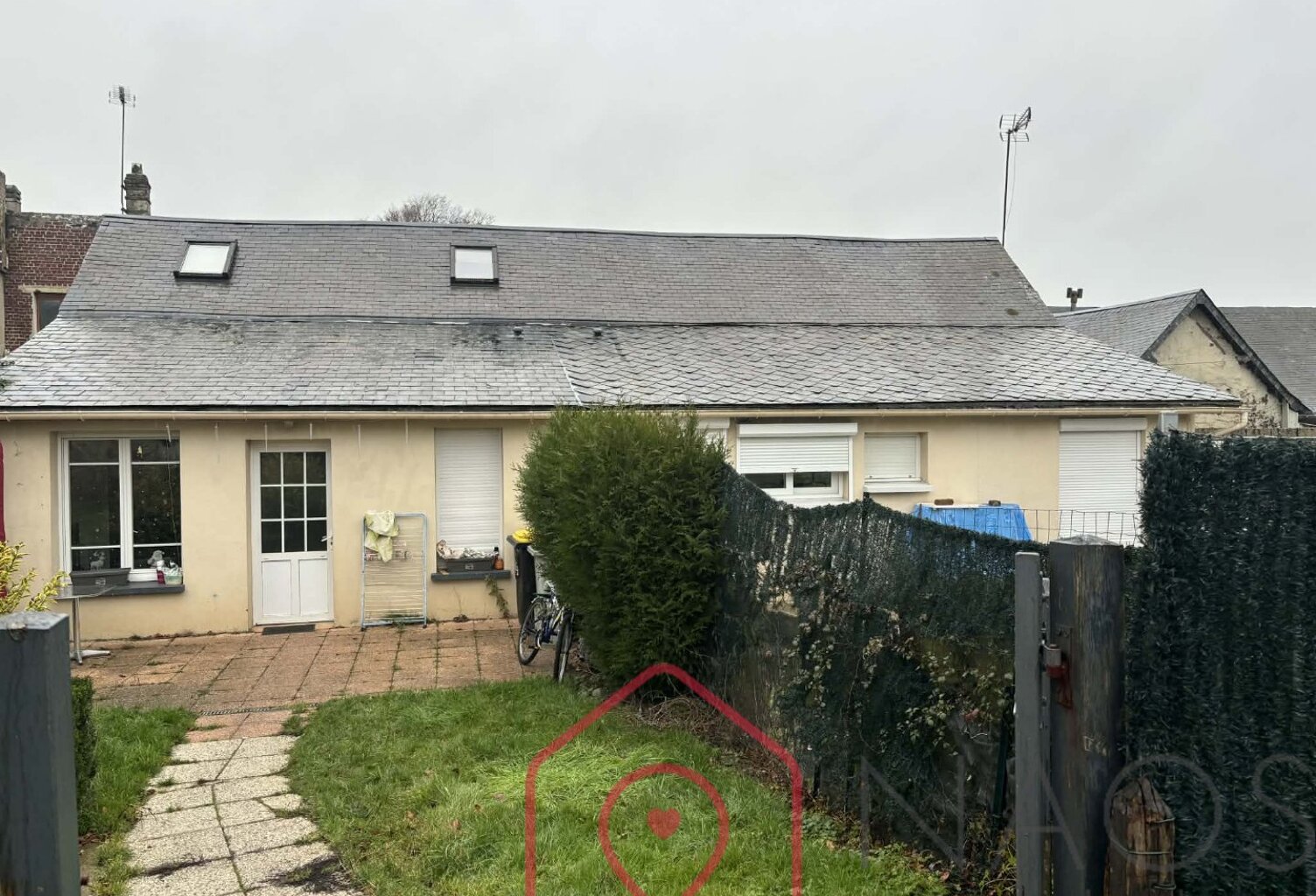 Ensemble immobilier locatif  Entre Friville et les 3 Villes Surs — photo 1