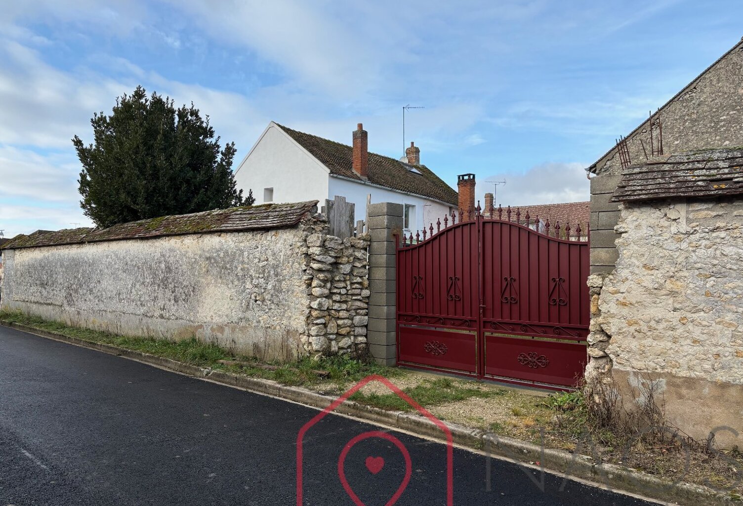 Jolie maison en pierres — photo 1