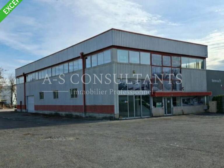 COMMERCE/ENTREPÔT/BUREAUX à louer — photo 1