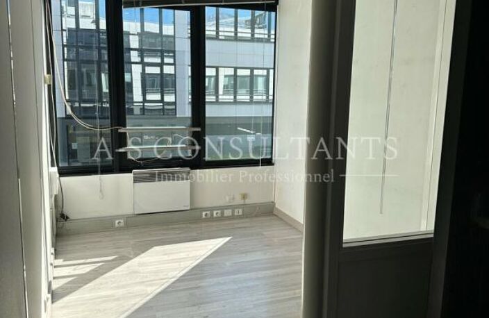 BUREAUX à louer — photo 5
