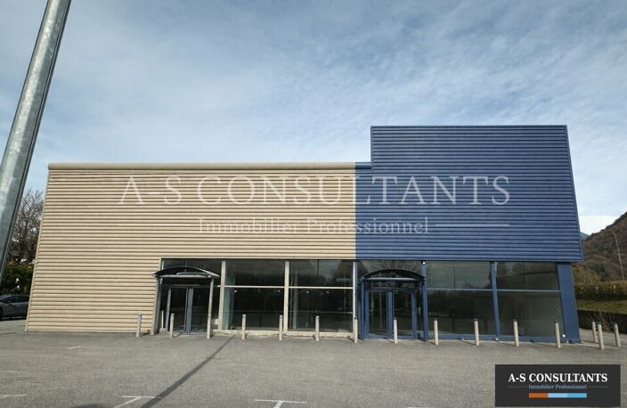 LOCAL COMMERCIAL à louer — photo 3