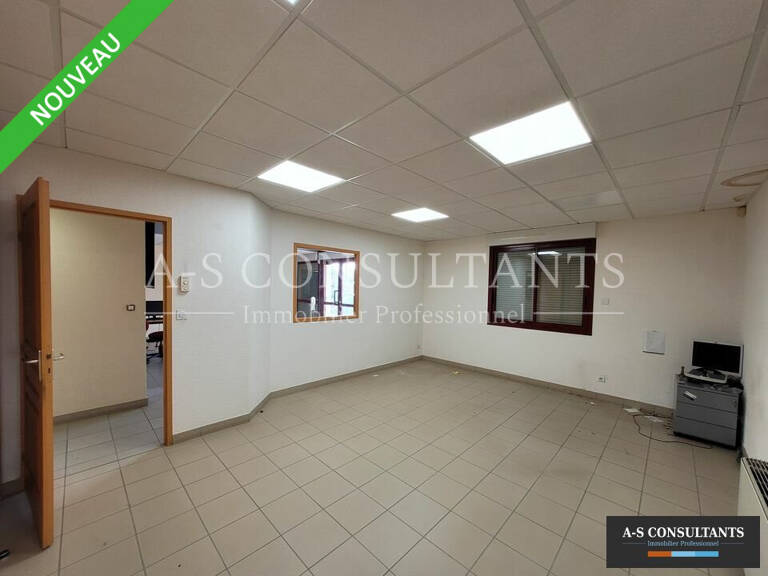 BUREAUX à louer — photo 1