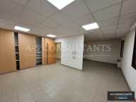 BUREAUX à louer — photo 2
