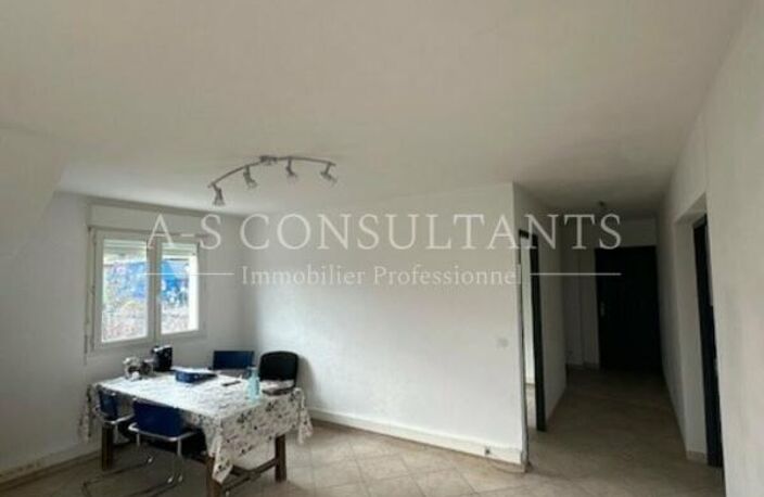 ENTREPOTS AVEC BUREAUX à louer — photo 3