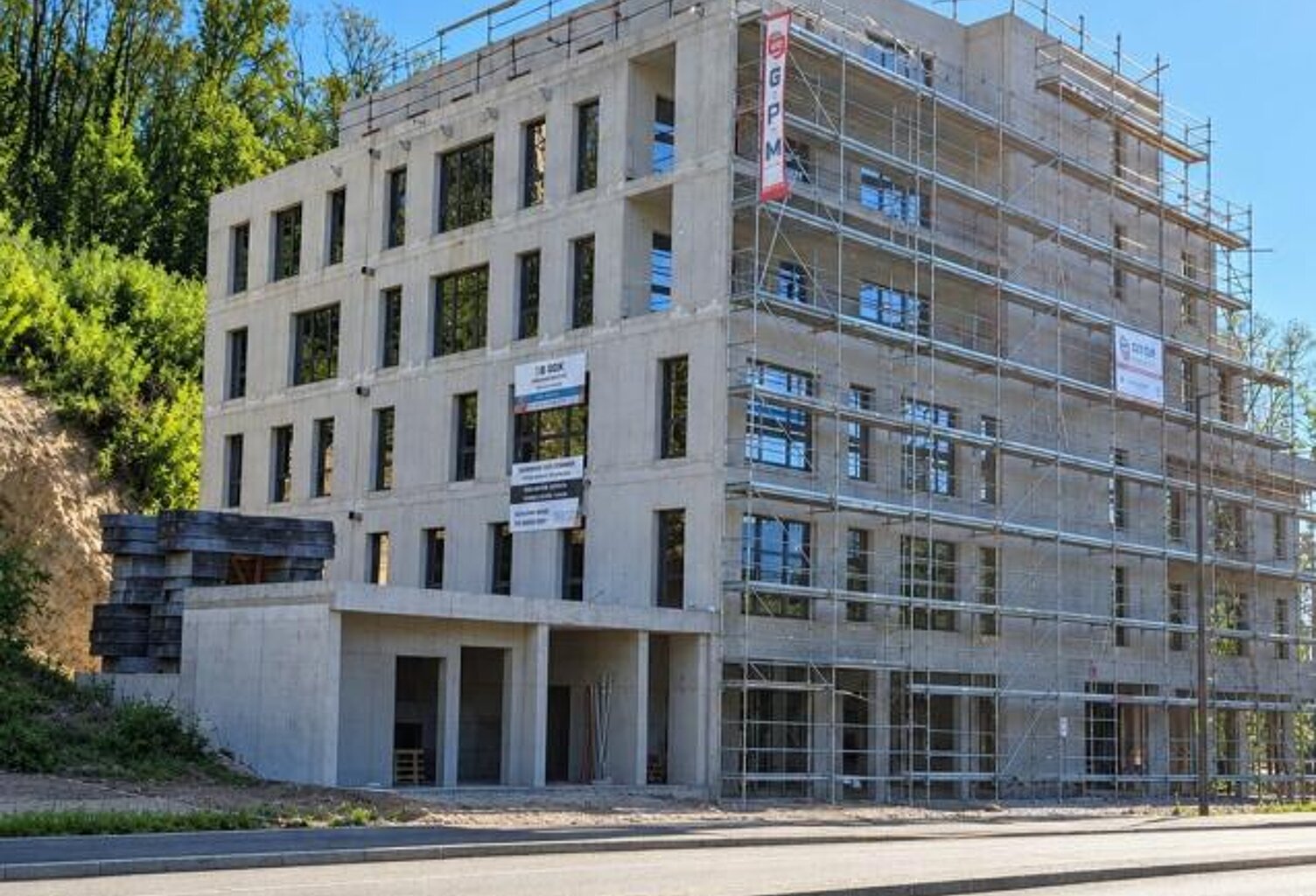 BUREAUX - LOCAUX PRO à vendre — photo 1