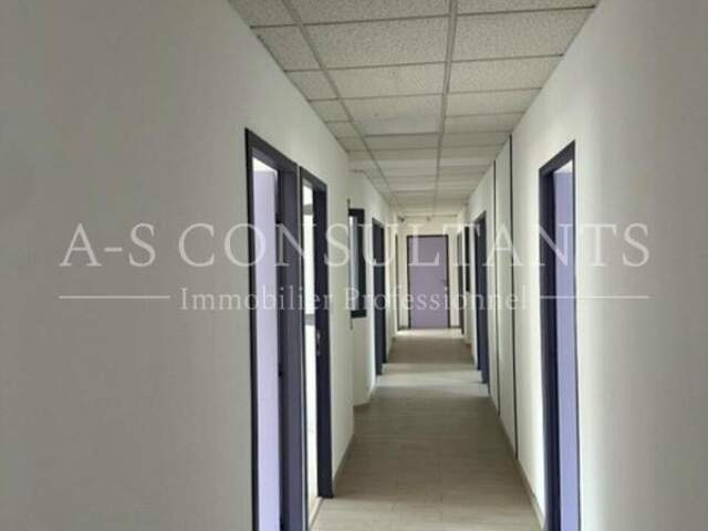 BUREAUX à vendre — photo du bien