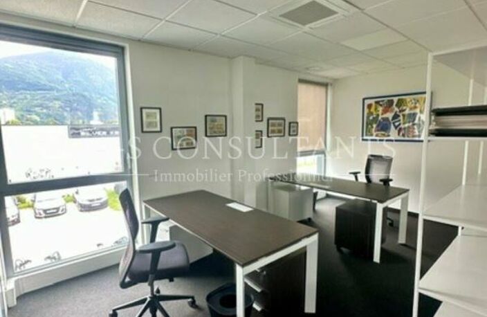 BUREAUX à louer — photo 5