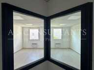 BUREAUX à louer — photo 2