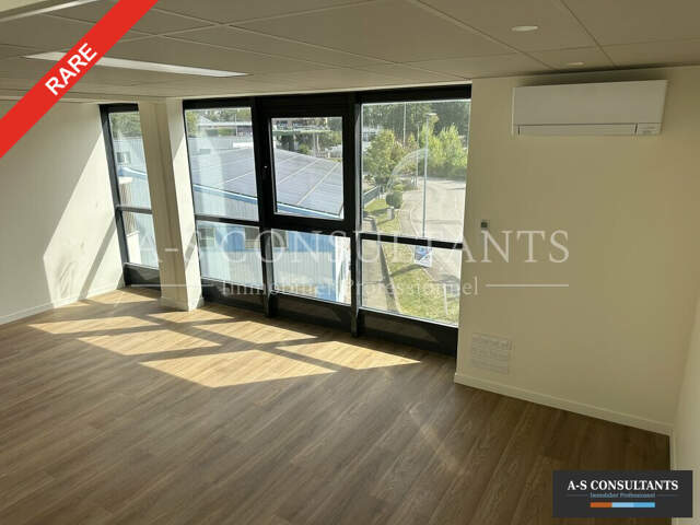 BUREAUX à louer — photo du bien