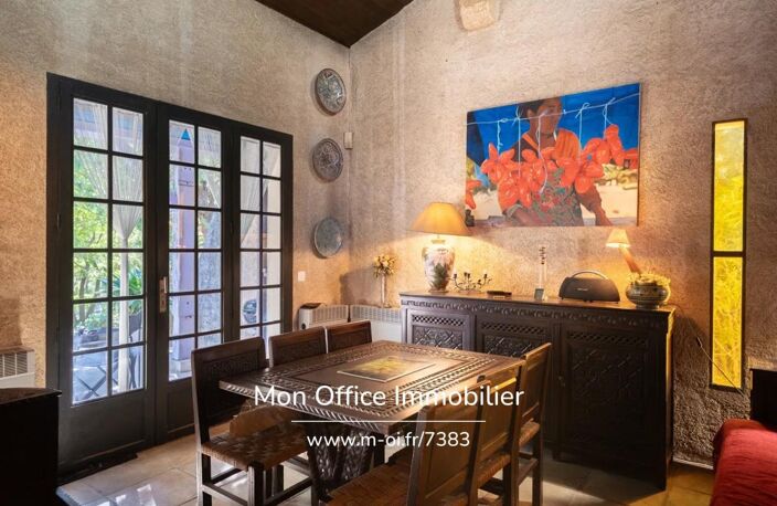 Référence : 7383-ABO - Villa de 5 chambres, terrain piscinable dans un environnement calme et privilégié à Eguilles — photo 2