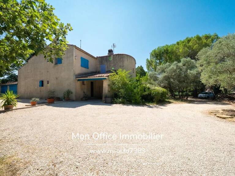 Référence : 7383-ABO - Villa de 5 chambres, terrain piscinable dans un environnement calme et privilégié à Eguilles — photo 1