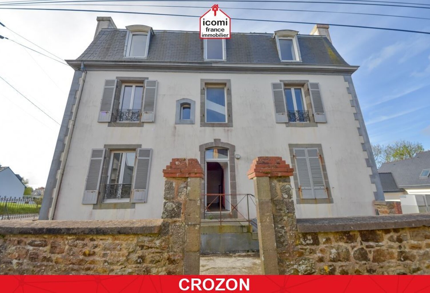 FINISTERE - Crozon (29160) - IMMEUBLE D'INVESTISSEMENT 3 ETAGES - 6 APPARTEMENTS T2 ET T3 LOUES AVEC UN GARAGE SUR TERRAIN DE 676M² — photo 1