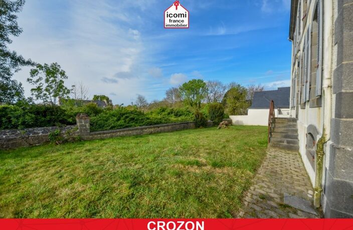 FINISTERE - Crozon (29160) - IMMEUBLE D'INVESTISSEMENT 3 ETAGES - 6 APPARTEMENTS T2 ET T3 LOUES AVEC UN GARAGE SUR TERRAIN DE 676M² — photo 4